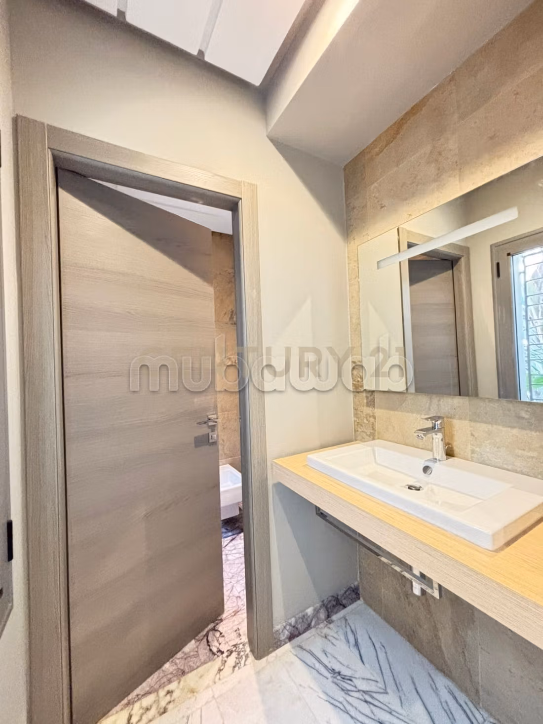 À vendre villa de maitre S5 à Mornag