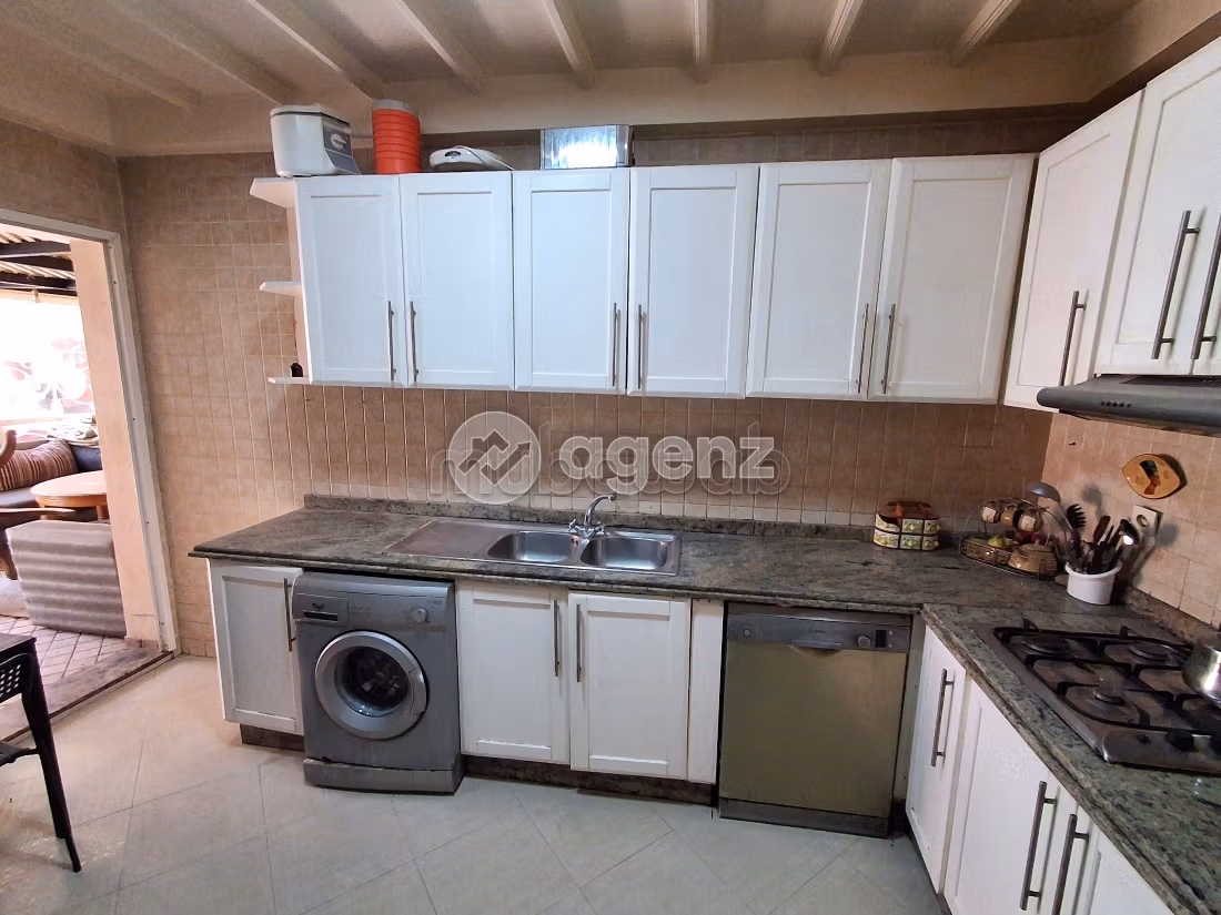 Appartement à vendre 161 m², 3 chambres Les Hôpitaux Casablanca — 4