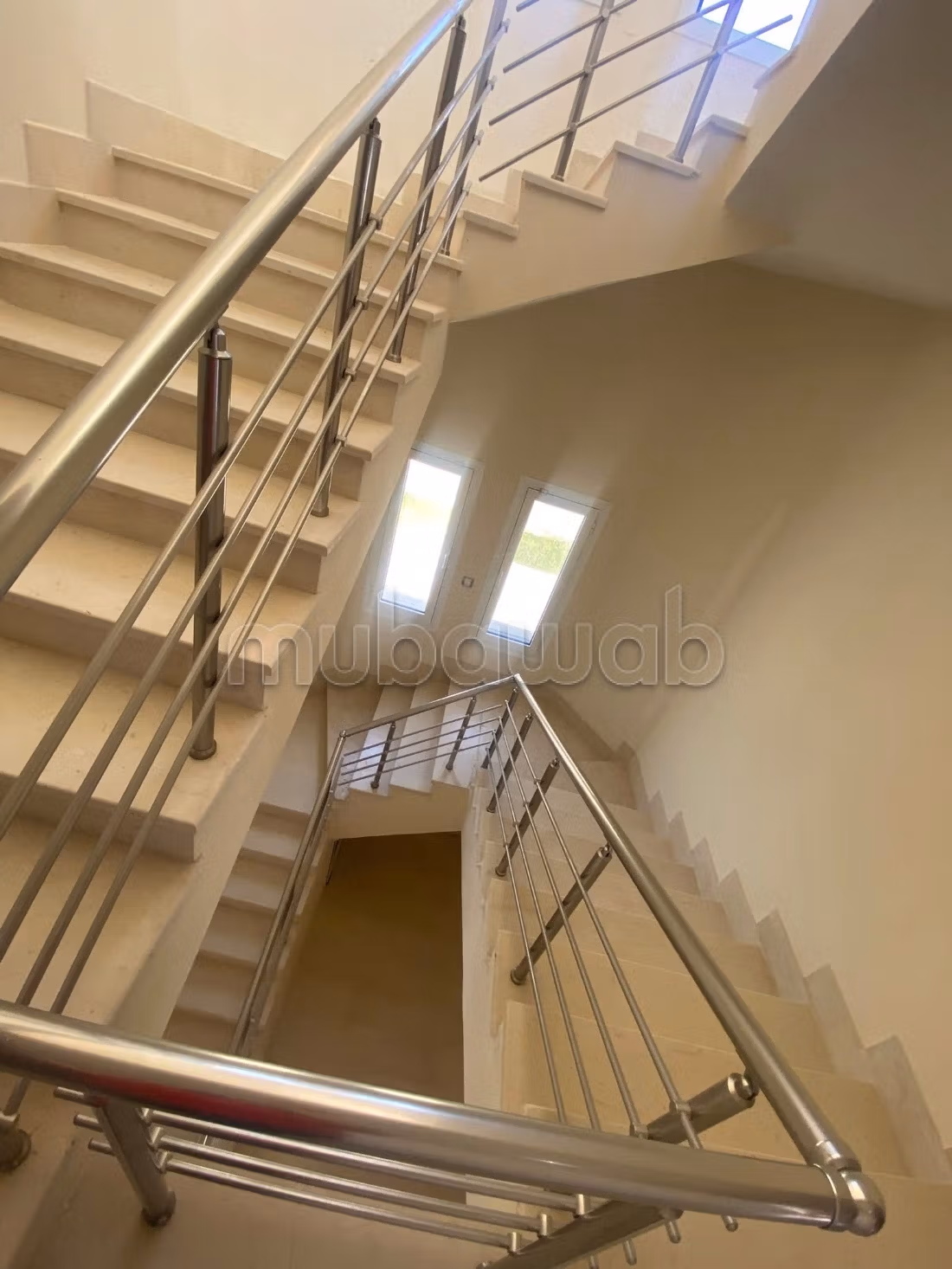 In vendita villa a Raoued a piedi nell'acqua