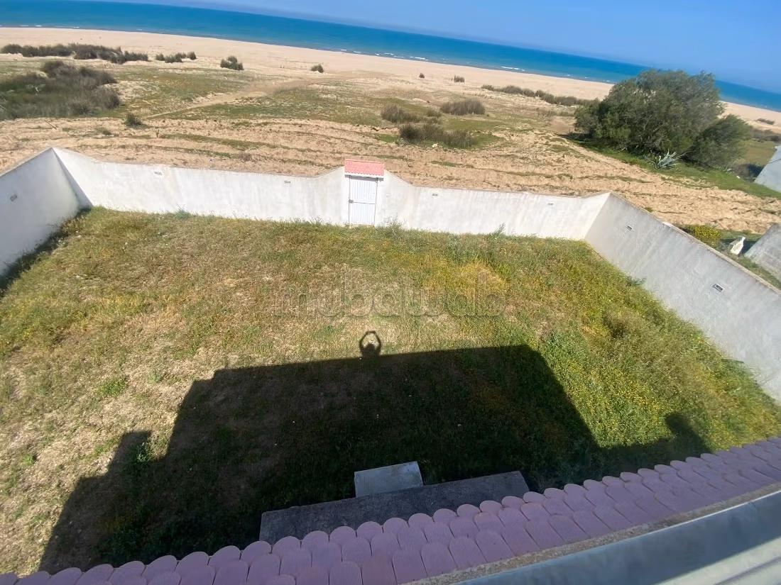In vendita villa a Raoued a piedi nell'acqua