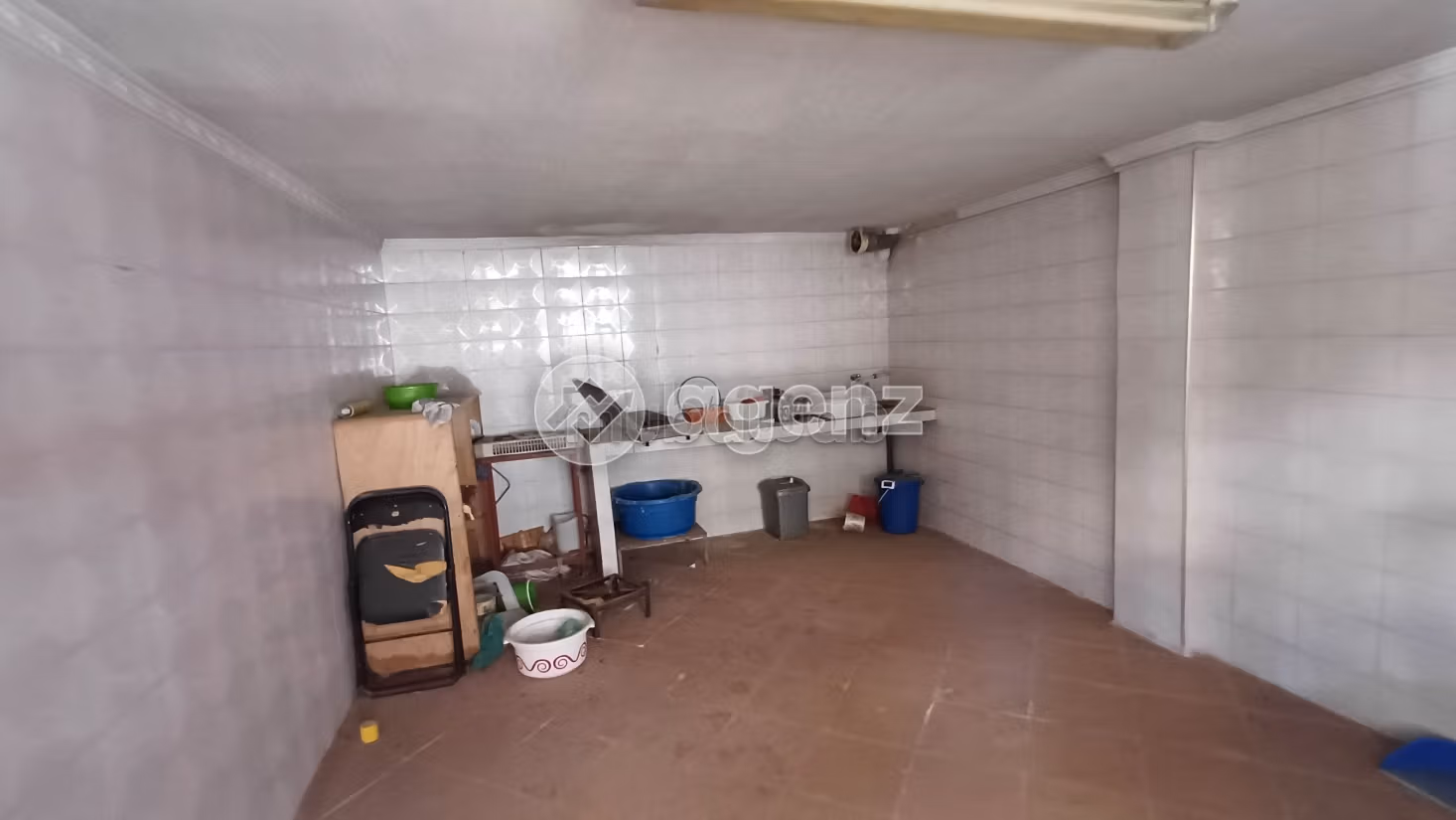Winkel te koop 176 m² Benkirane Tanger