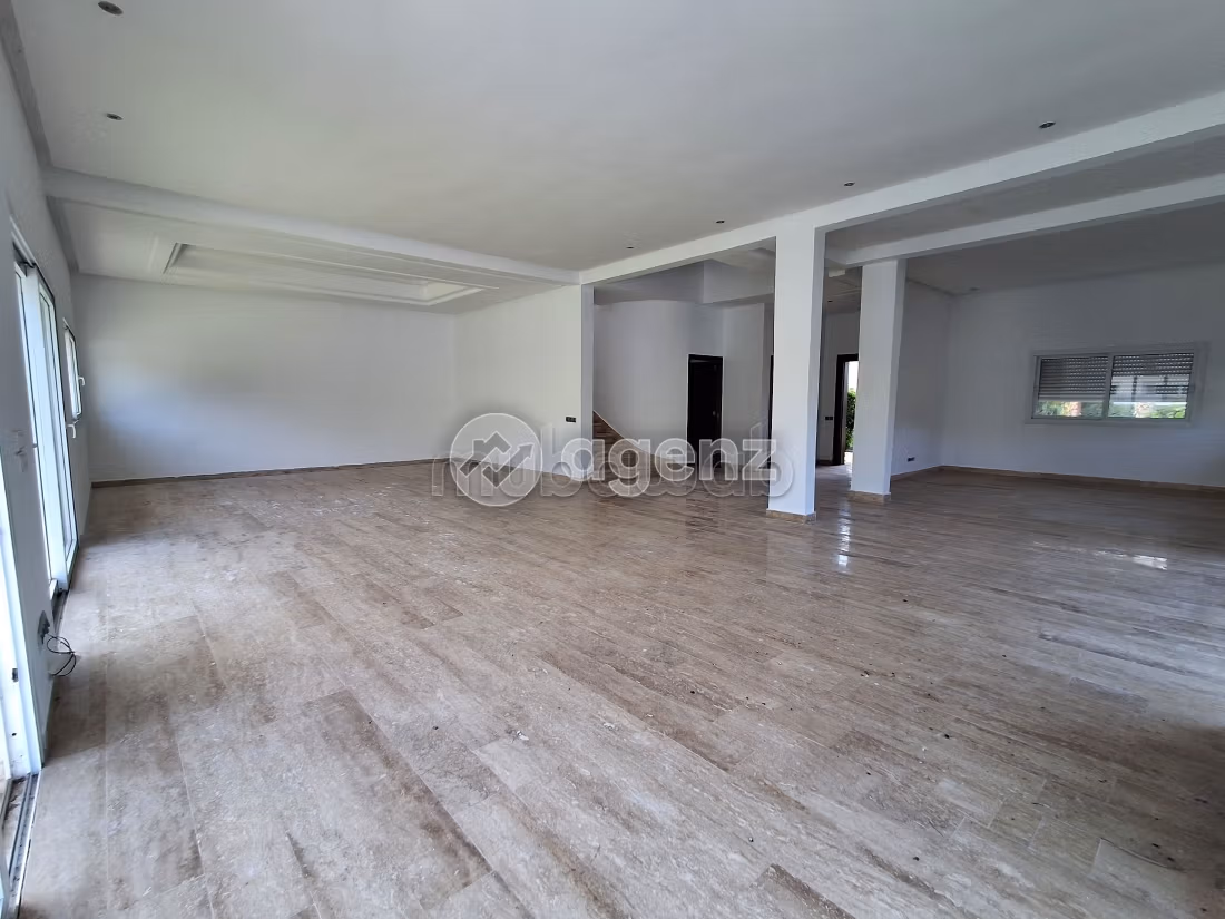 Villa à vendre 600 m², 4 chambres Autre Oulad Salah