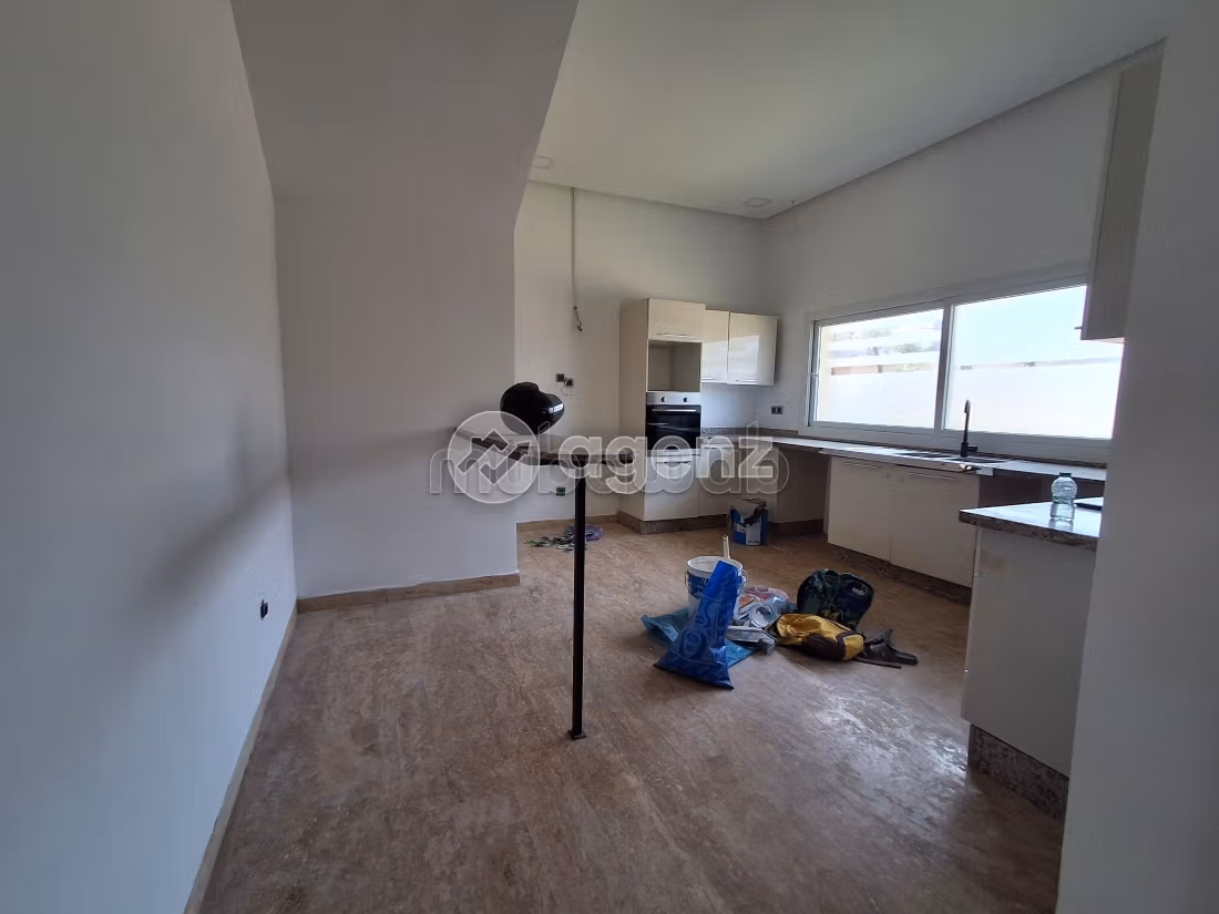 Villa à vendre 600 m², 4 chambres Autre Oulad Salah