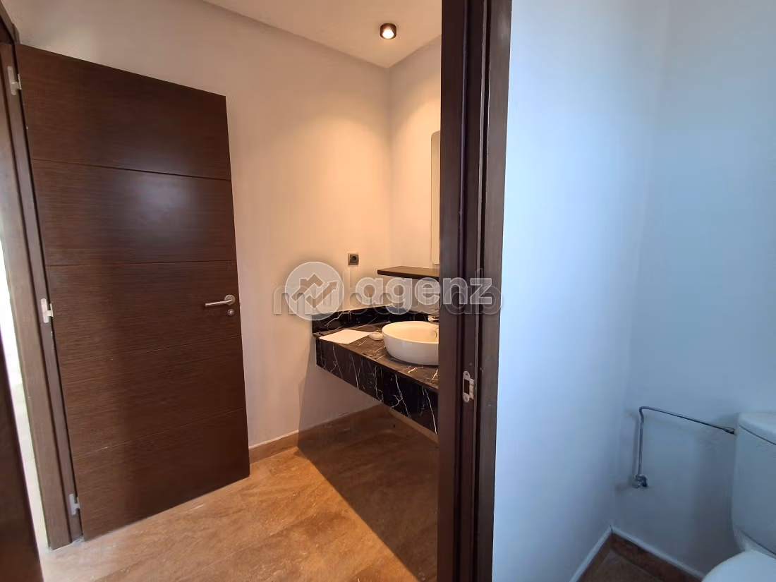 Villa à vendre 600 m², 4 chambres Autre Oulad Salah