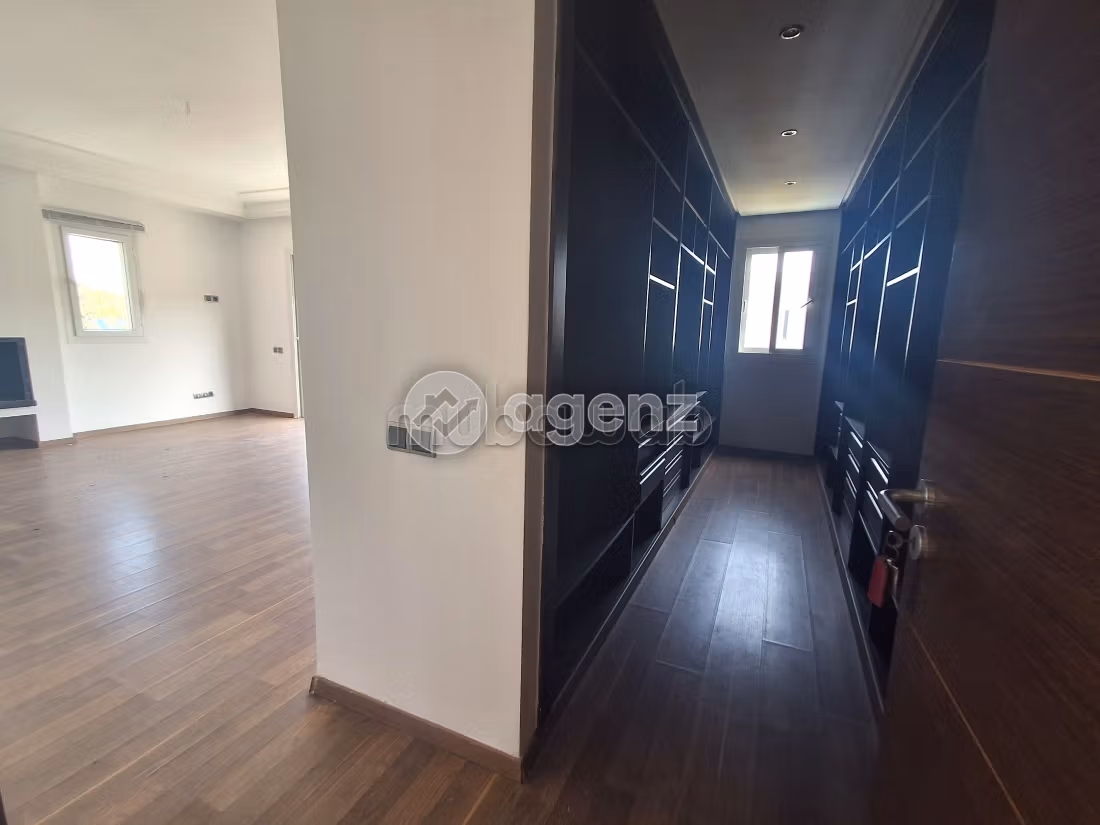 Villa à vendre 600 m², 4 chambres Autre Oulad Salah