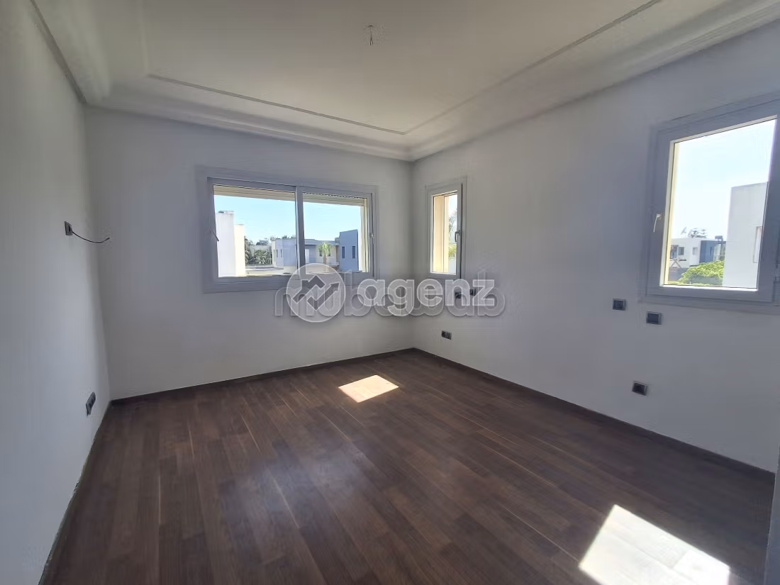 Villa à vendre 600 m², 4 chambres Autre Oulad Salah