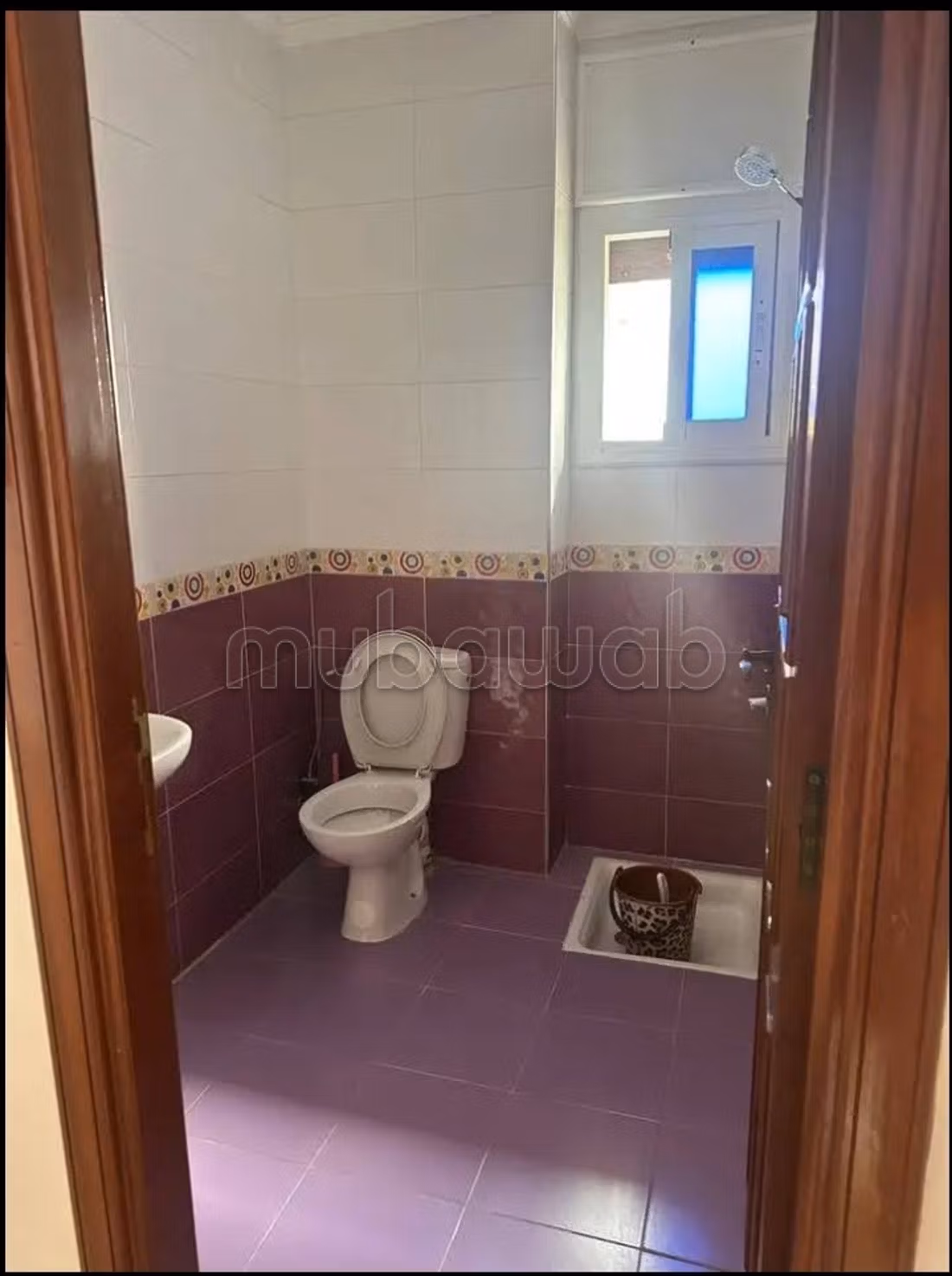 Affitta la tua residenza a M'Diq. 2 camere confortevoli. Ben arredato