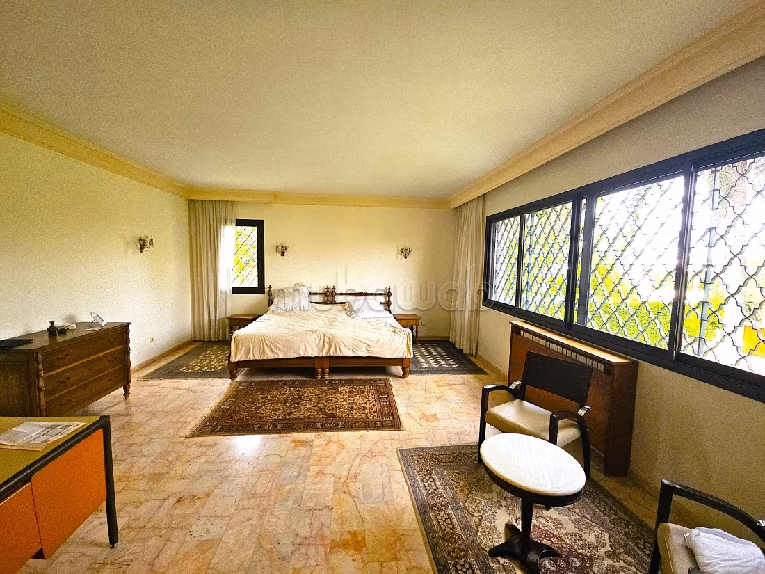 Very Beautiful Villa Great Potential 5 Suites Souissi