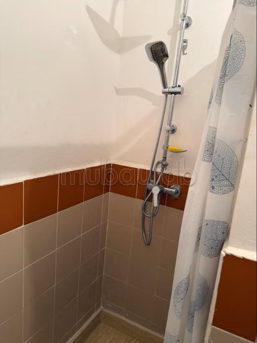 Vendere appartamento ad Ain Attig. 3 stanze