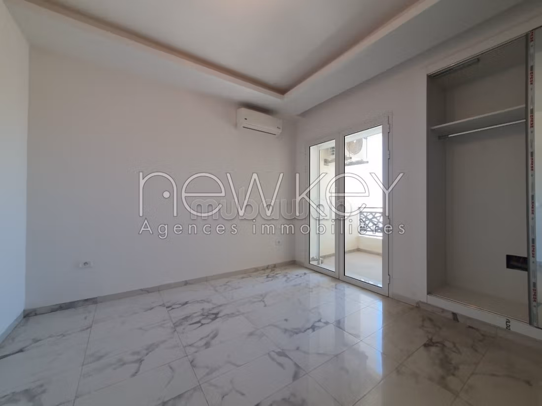 Appartement S3 à vendre à Cité Les Palmeraies