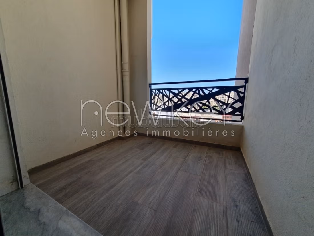Appartement S3 à vendre à Cité Les Palmeraies