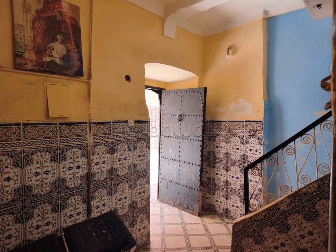 Casa Autentica di 84 m² con Accesso per Auto