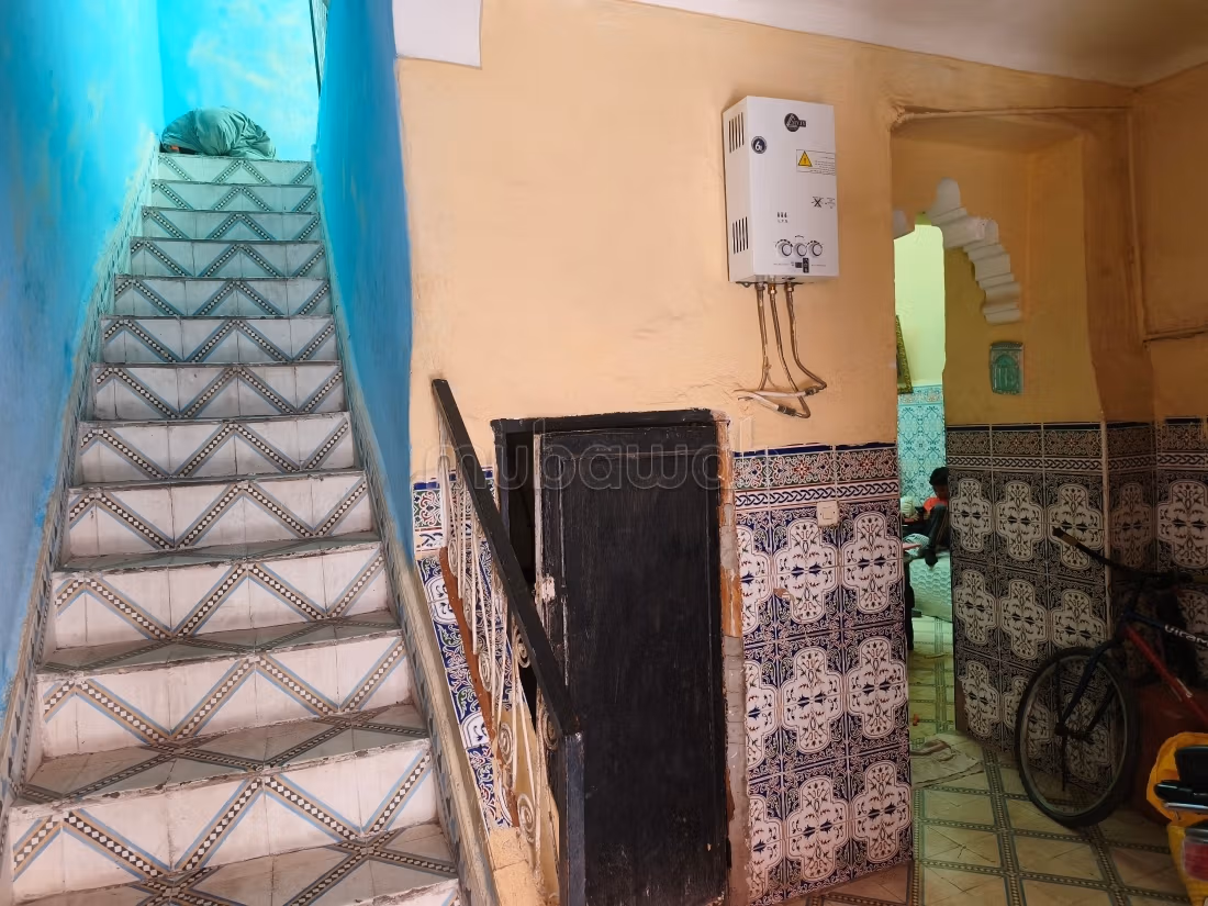 Casa Autentica di 84 m² con Accesso per Auto