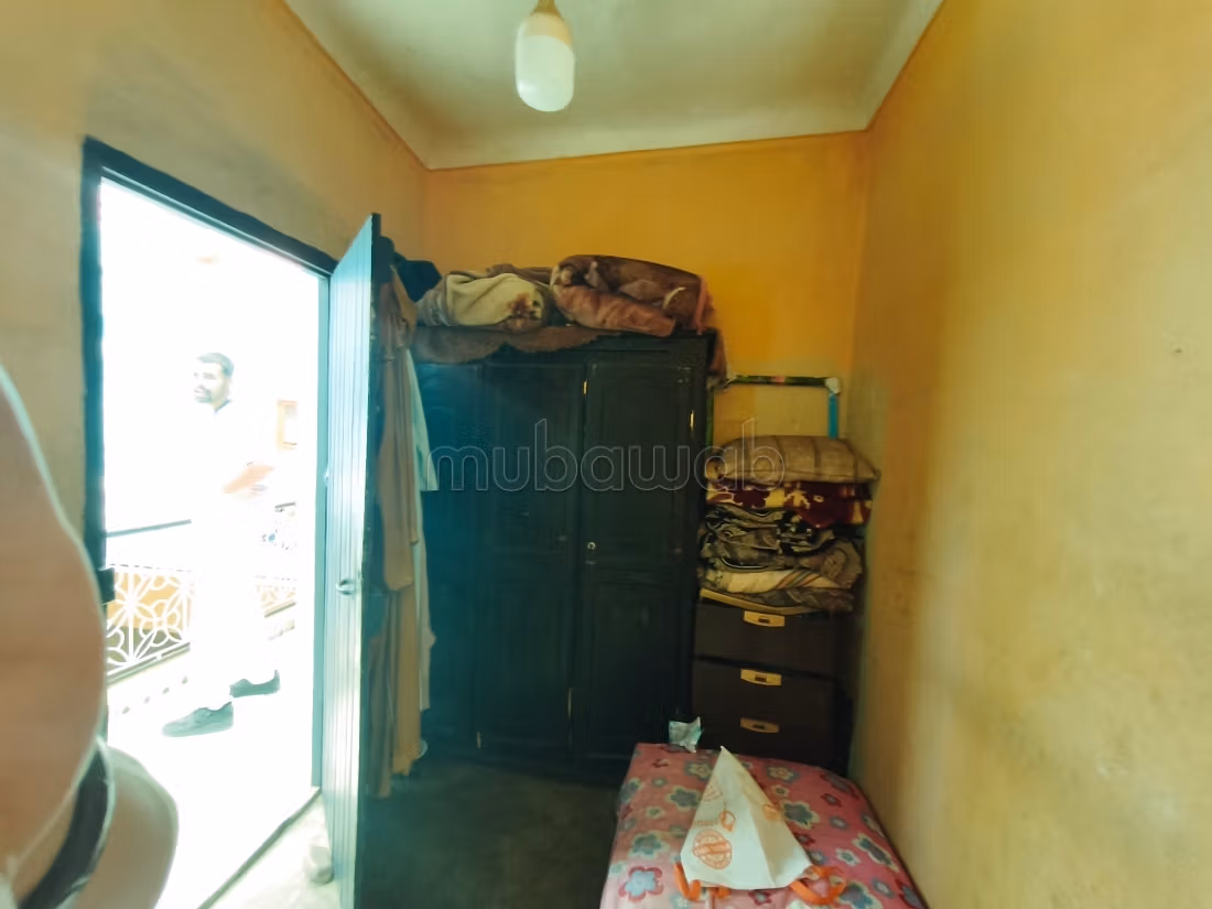 Casa Autentica di 84 m² con Accesso per Auto