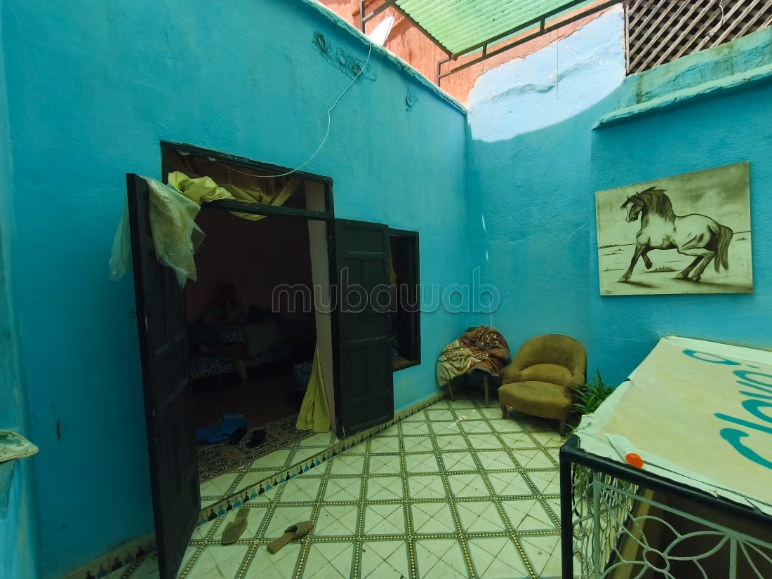 Casa Autentica di 84 m² con Accesso per Auto