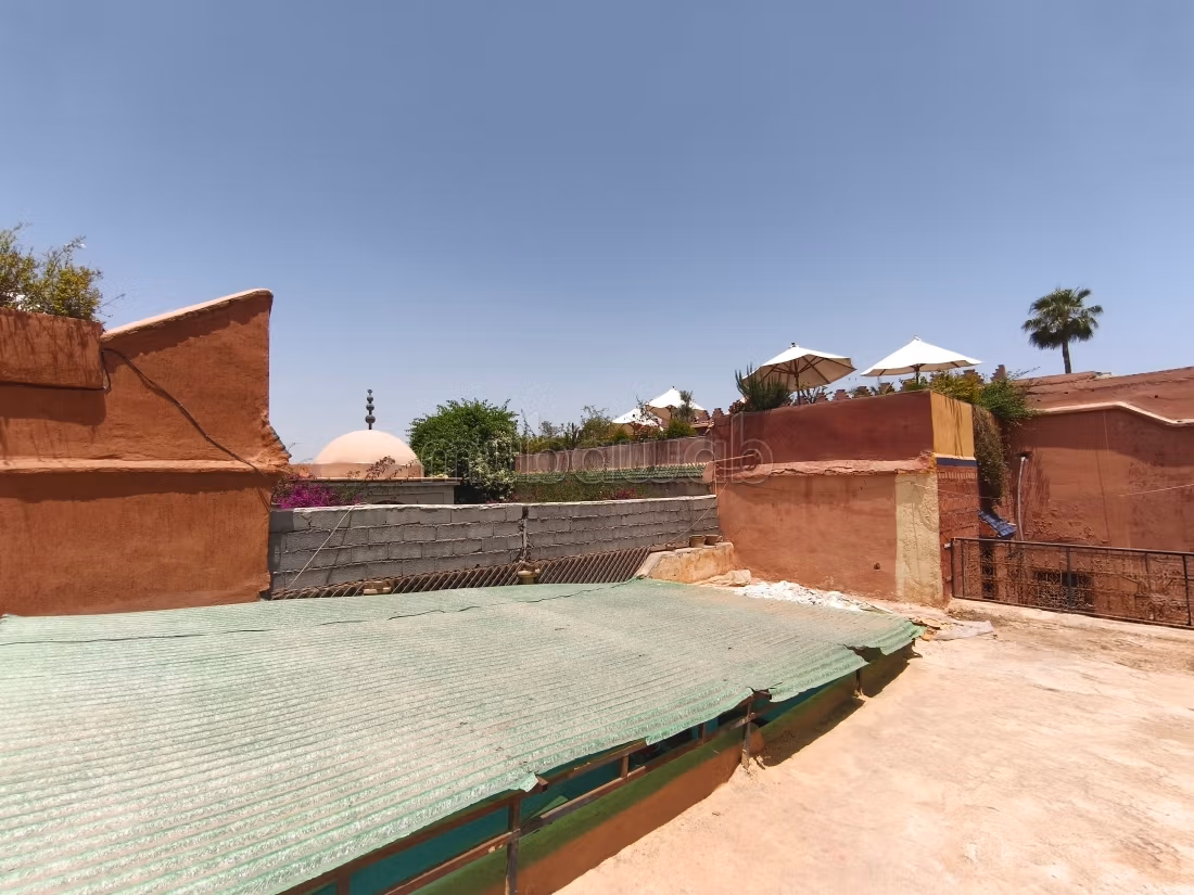 Casa Autentica di 84 m² con Accesso per Auto