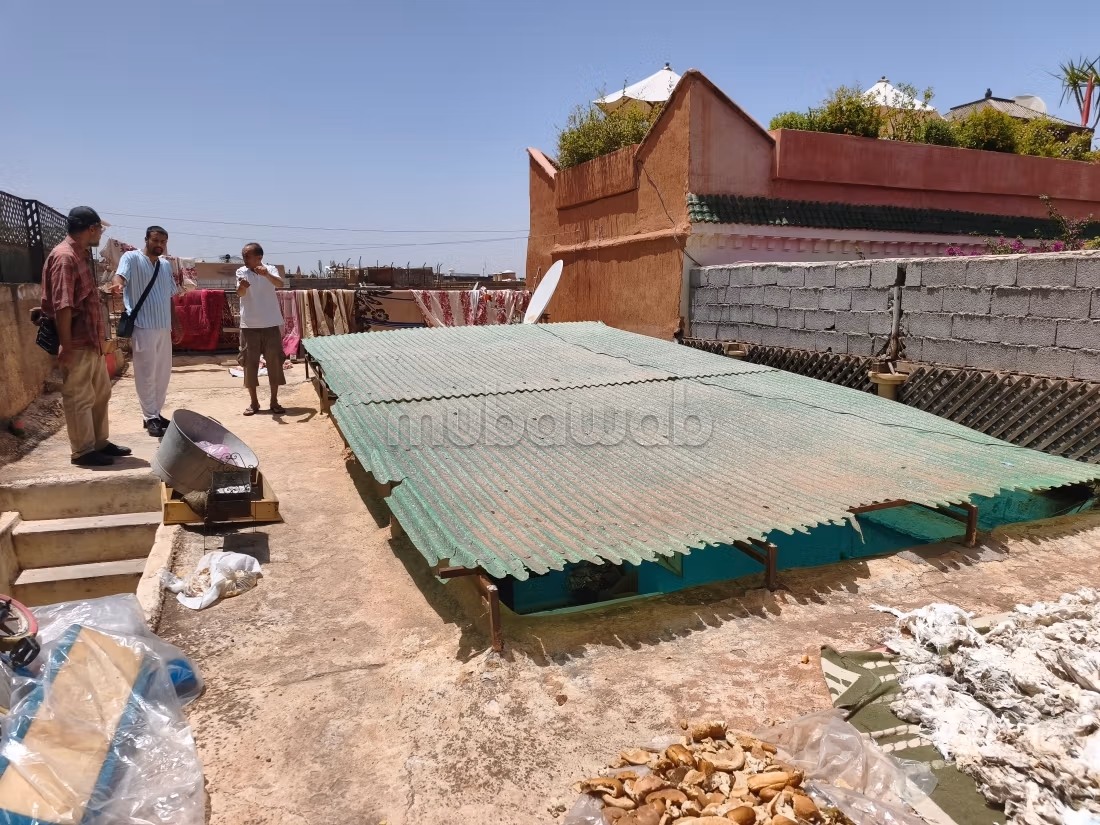 Casa Autentica di 84 m² con Accesso per Auto