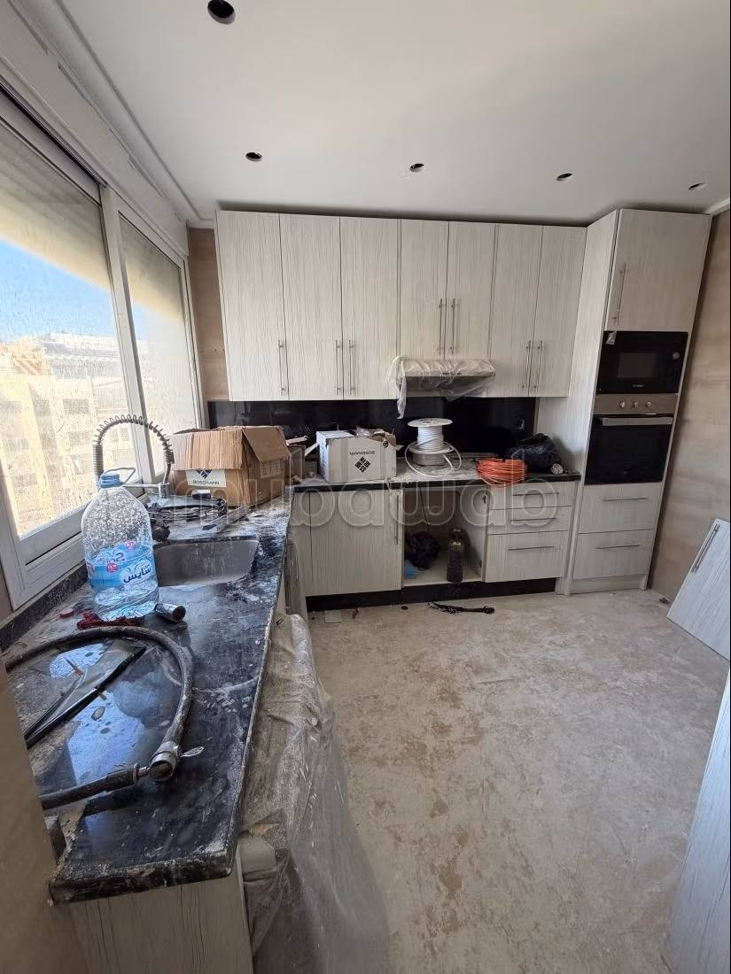 Duplex à vendre à Iberie. 3 jolies chambres. Porte robuste, Résidence sécurisée. — 4
