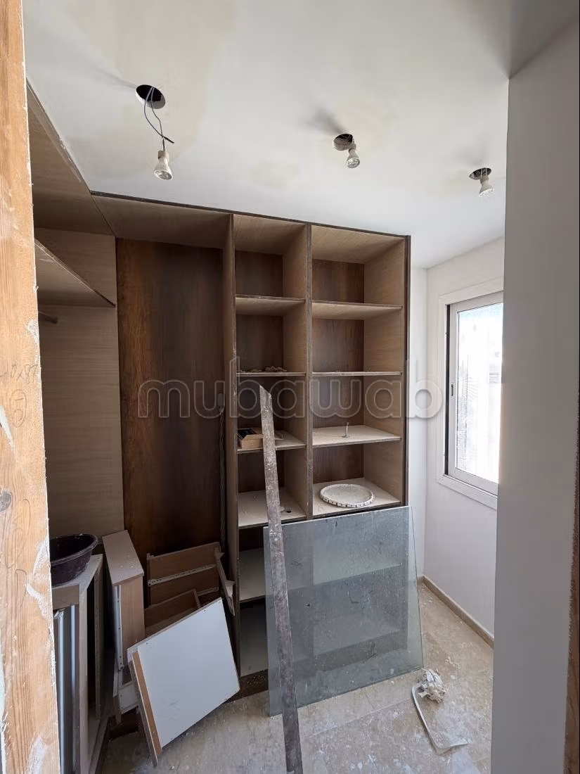 Duplex à vendre à Iberie. 3 jolies chambres. Porte robuste, Résidence sécurisée. — 6