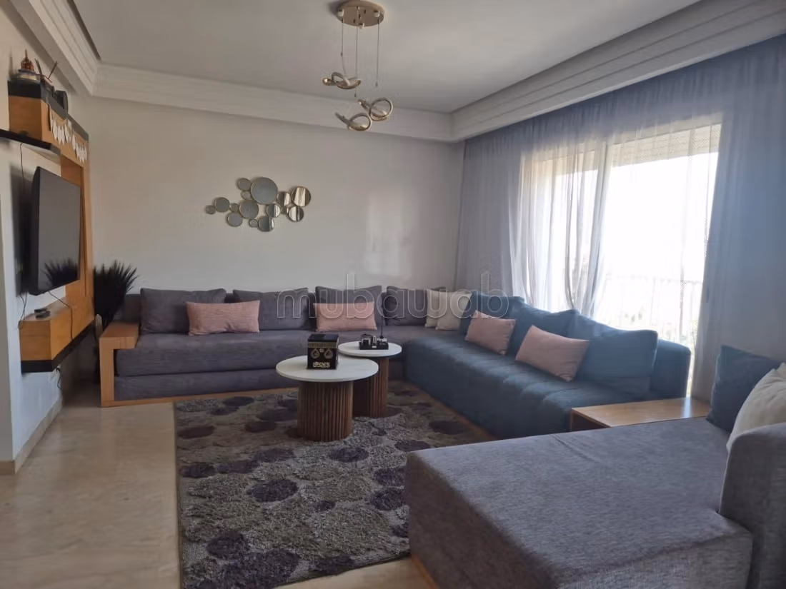 Bel appartement à vendre à Almaz.
3 chambres.
Antenne parabolique et sécurité — 6