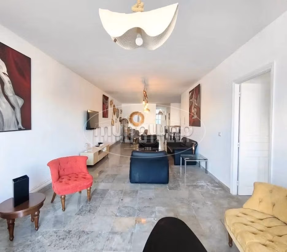 À vendre – Spacieux appartement S3 à La Marsa Plage