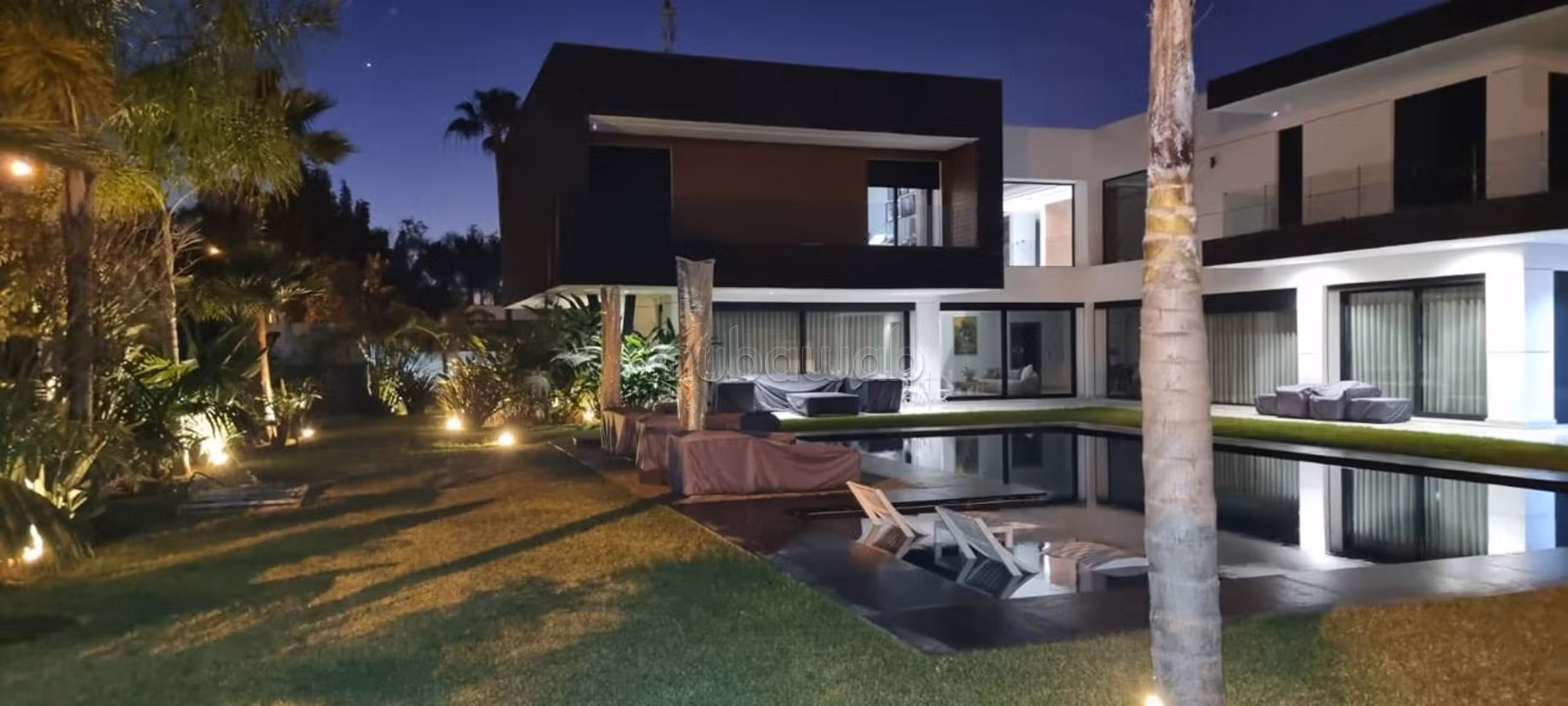 Ultra Modern Luxury Villa with Pool in Souissi
