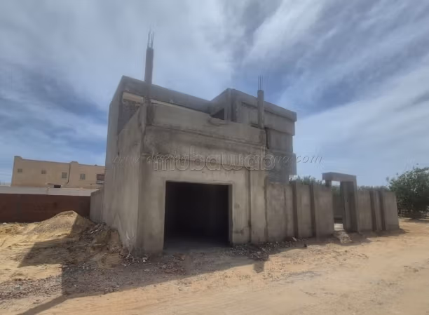 À vendre – Villa inachevée S4 à Route de Phare