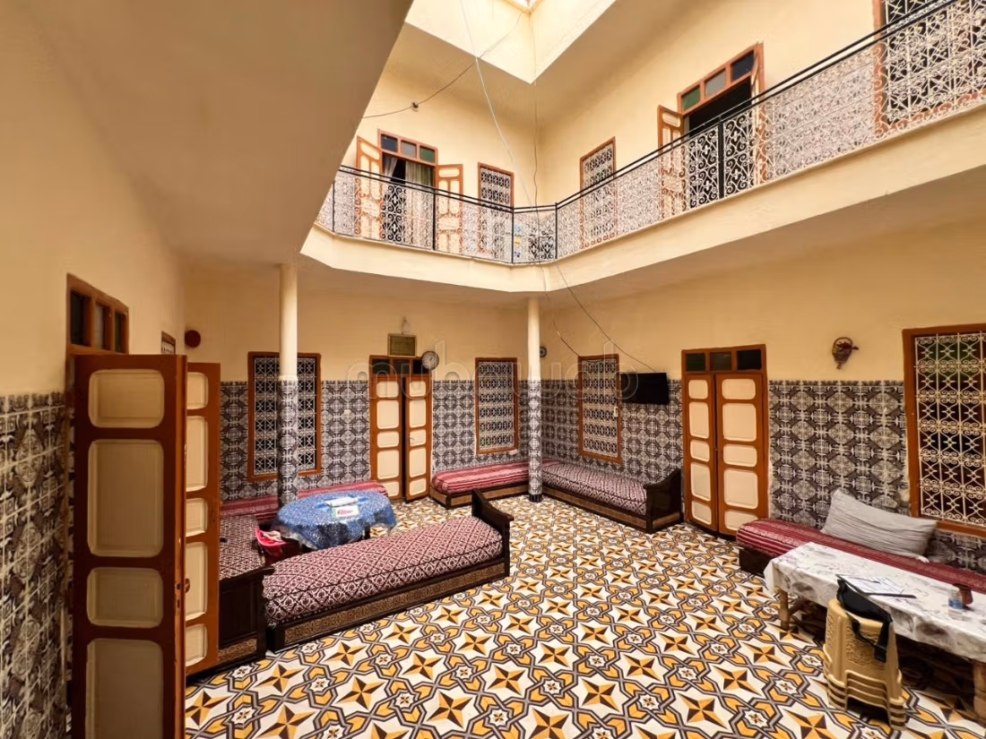 Te koop: riads in El Moukef. 8 Kamers. Terras