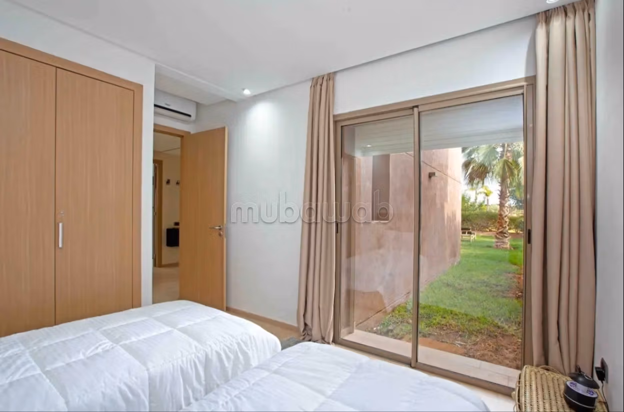 Appartement à vendre à Agdal. 
Surface totale 77 m². 
Meublé — 2