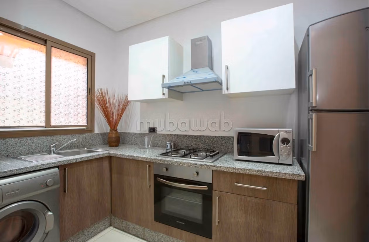 Appartement à vendre à Agdal. 
Surface totale 77 m². 
Meublé — 6