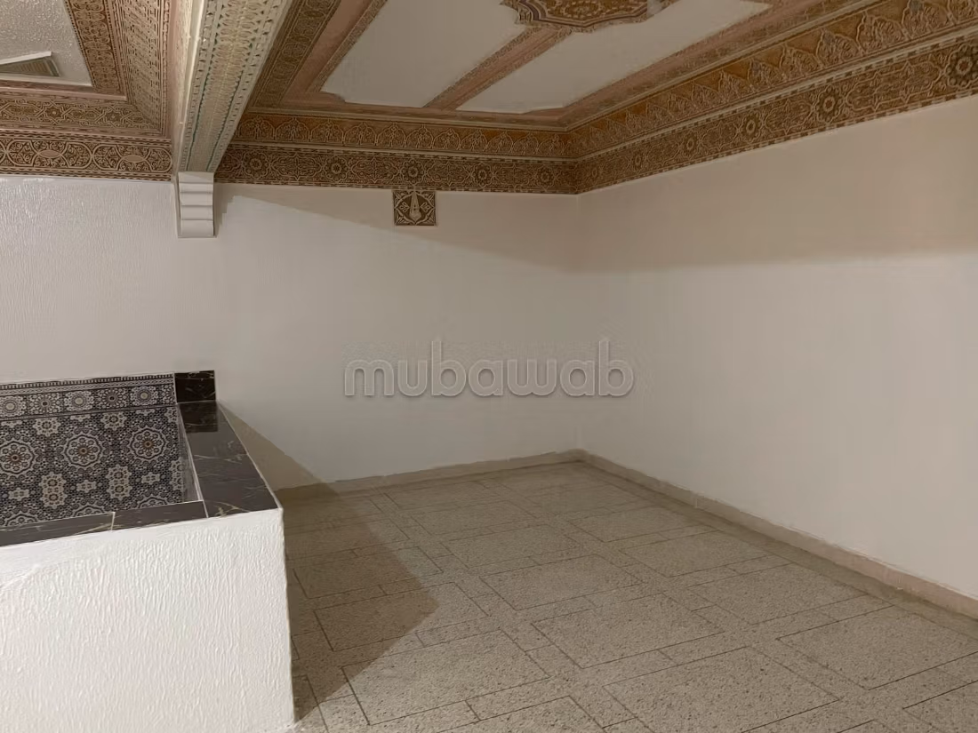 Vendita casa a Narjis B. 15 stanze. Terrazza e giardino