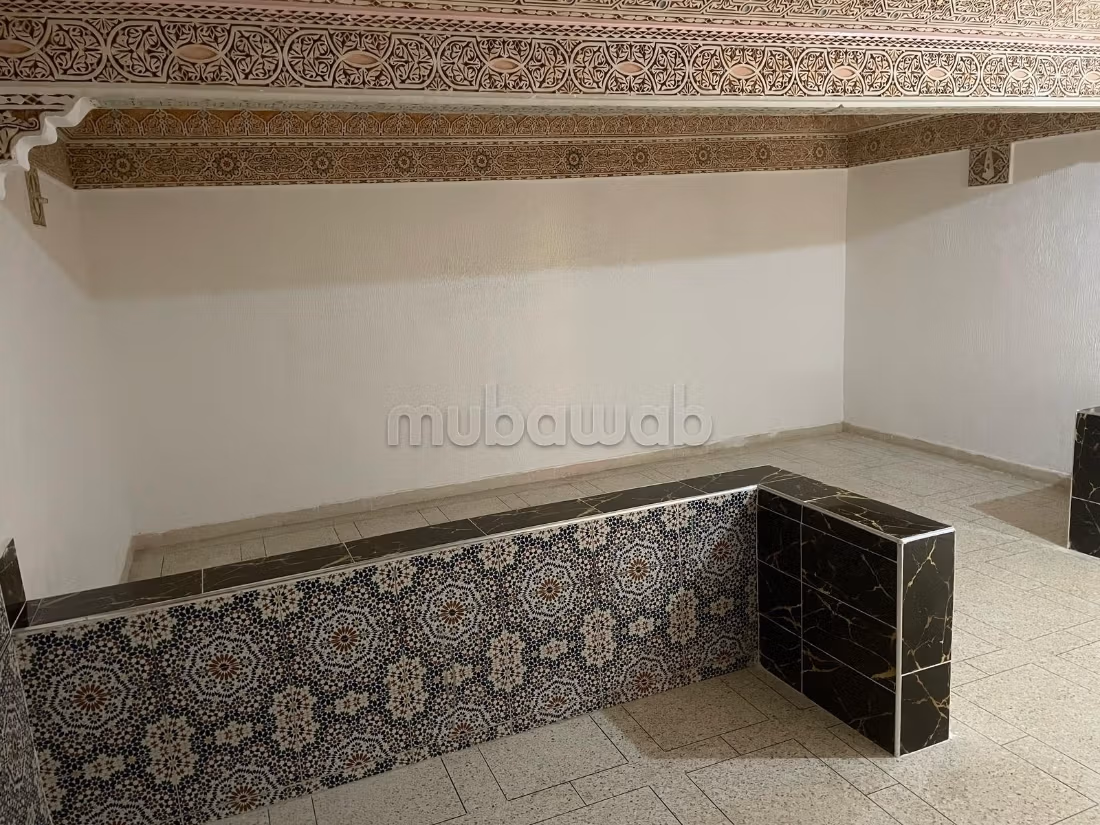 Vendita casa a Narjis B. 15 stanze. Terrazza e giardino