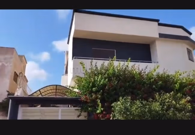 Villa dans la ville de Had Soualem près de la mosquée