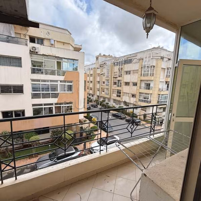 Appartamento in Affitto di 96.0 m² a Casablanca, California