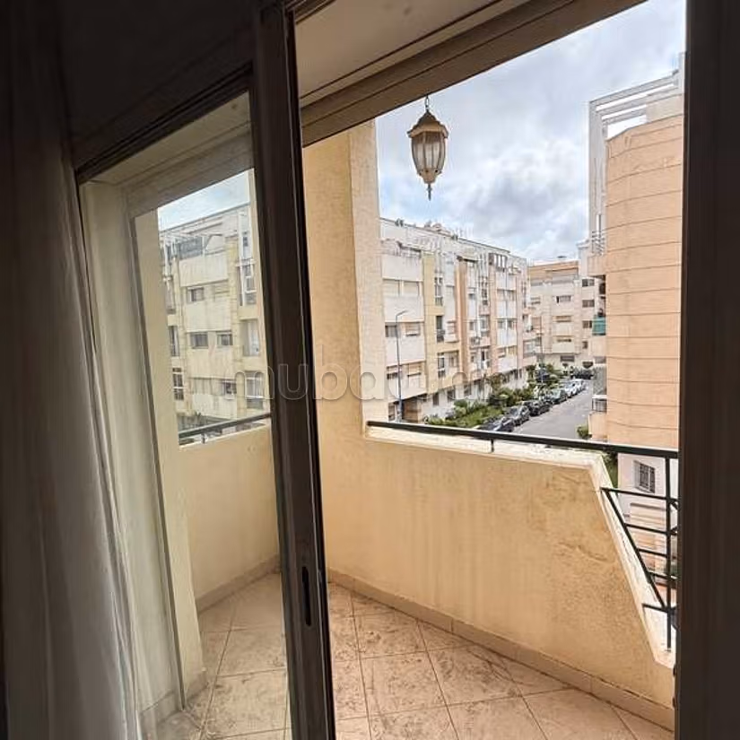 Appartamento in Affitto di 96.0 m² a Casablanca, California