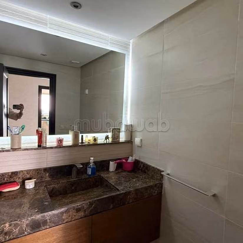 Appartamento in Affitto di 96.0 m² a Casablanca, California