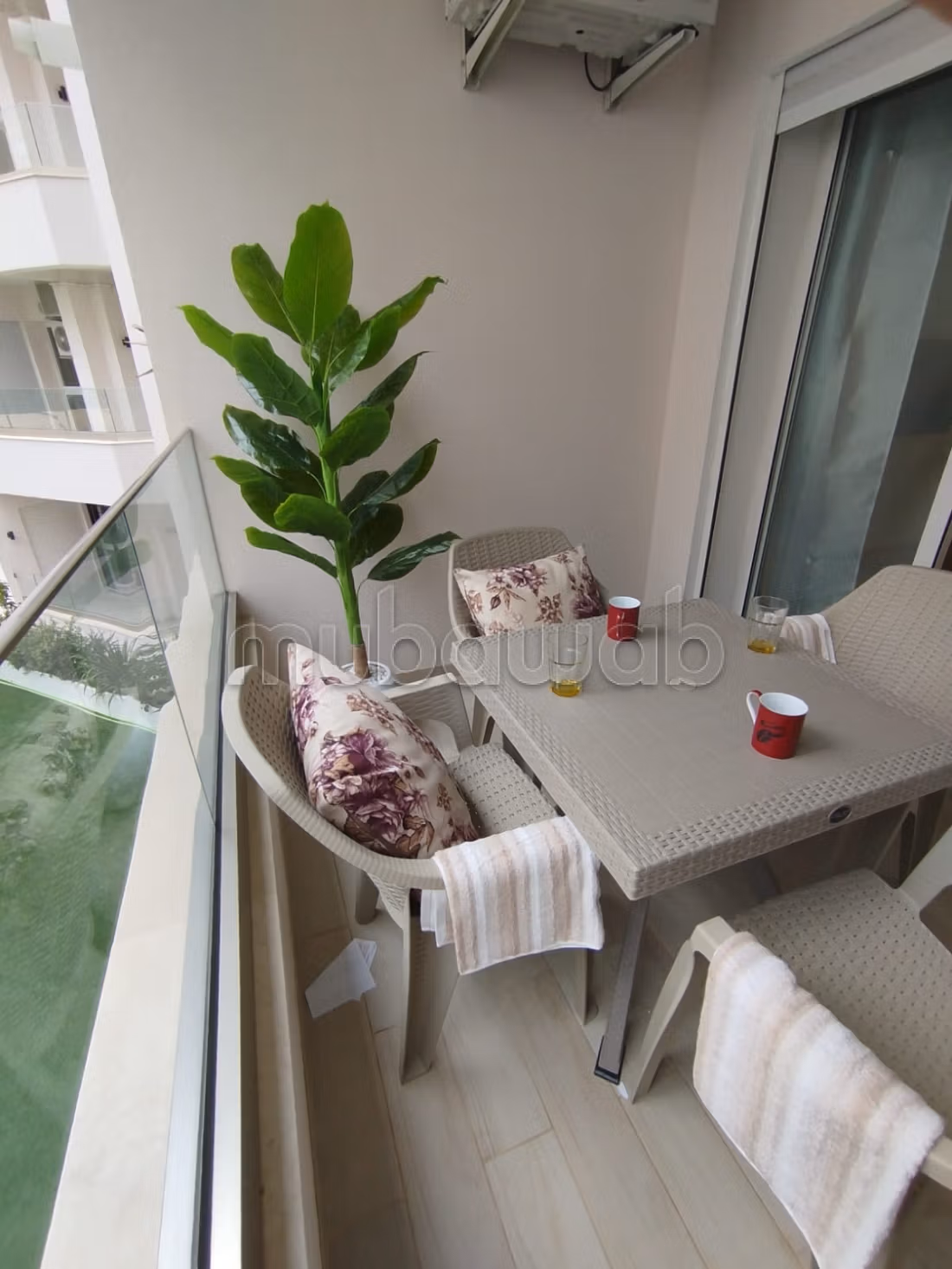 S1 Vue Piscine – À 500m de la mer