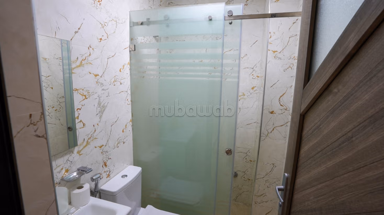 Affitto di uno splendido appartamento. 2 ampi locali. Ammobiliato
