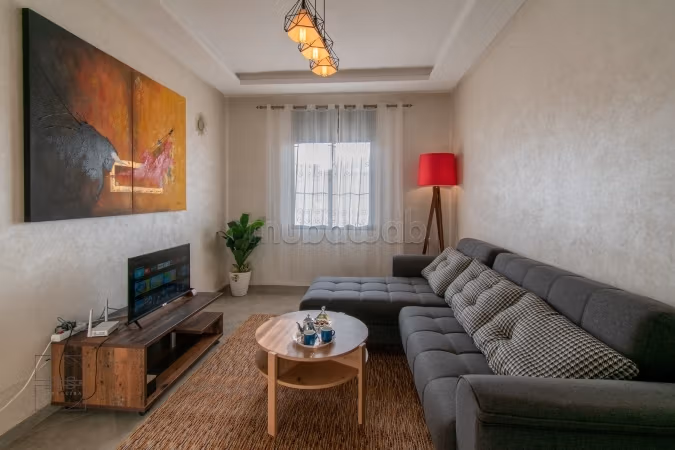 Appartamento moderno con 2 camere in affitto annuale