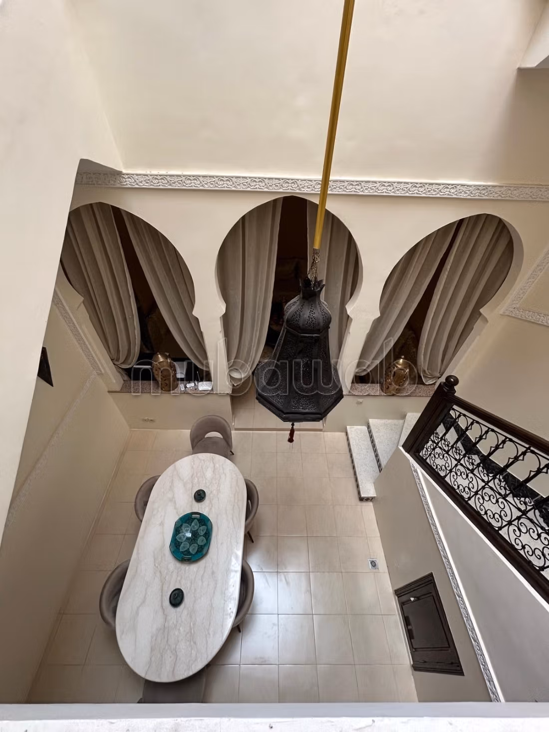 Location house in residence