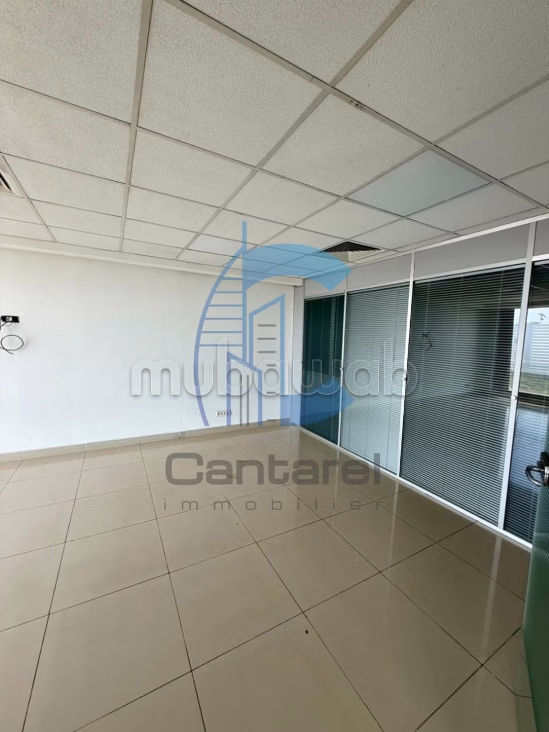 Location spaxieux bureau la corniche