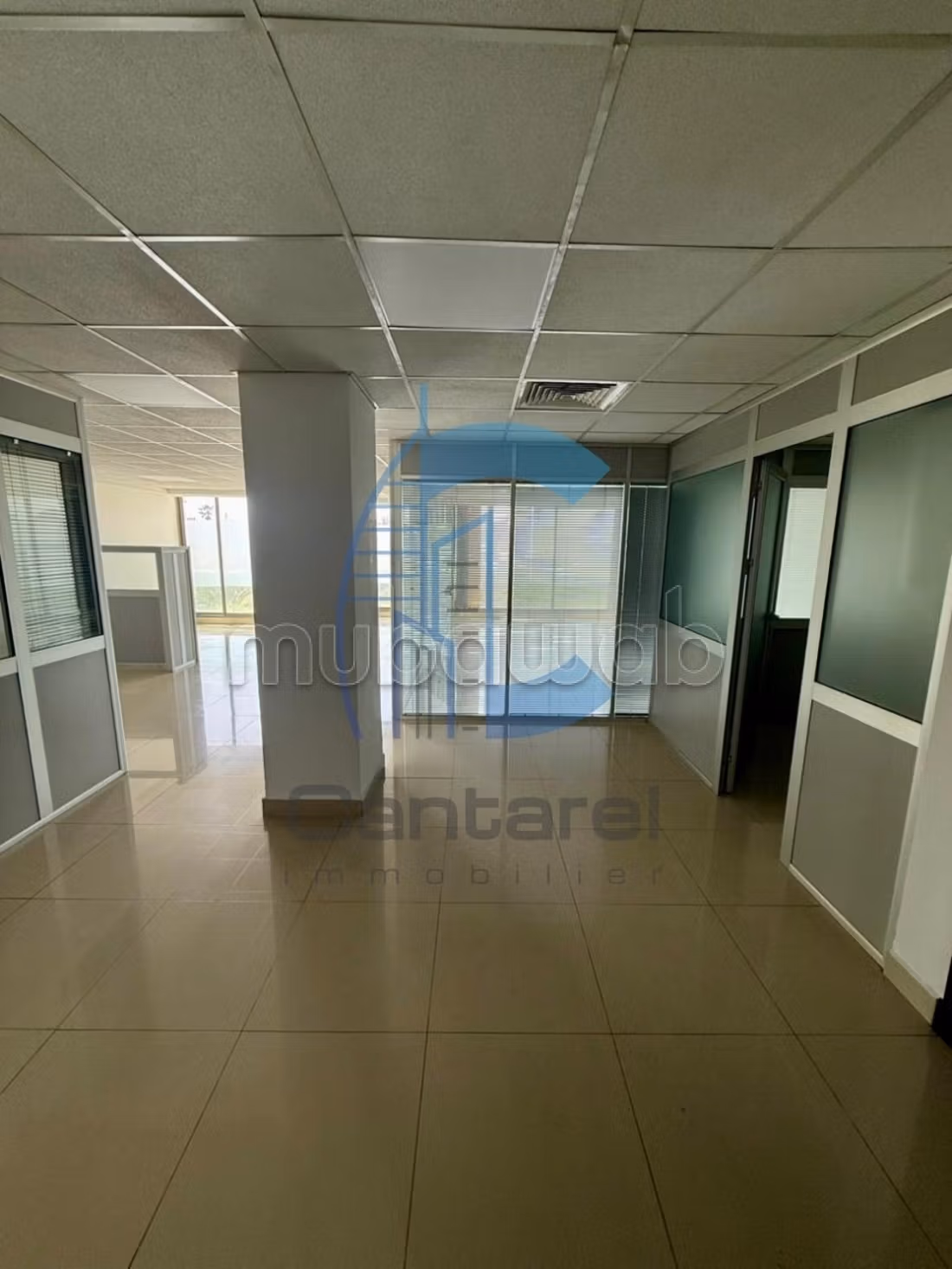 Location spaxieux bureau la corniche