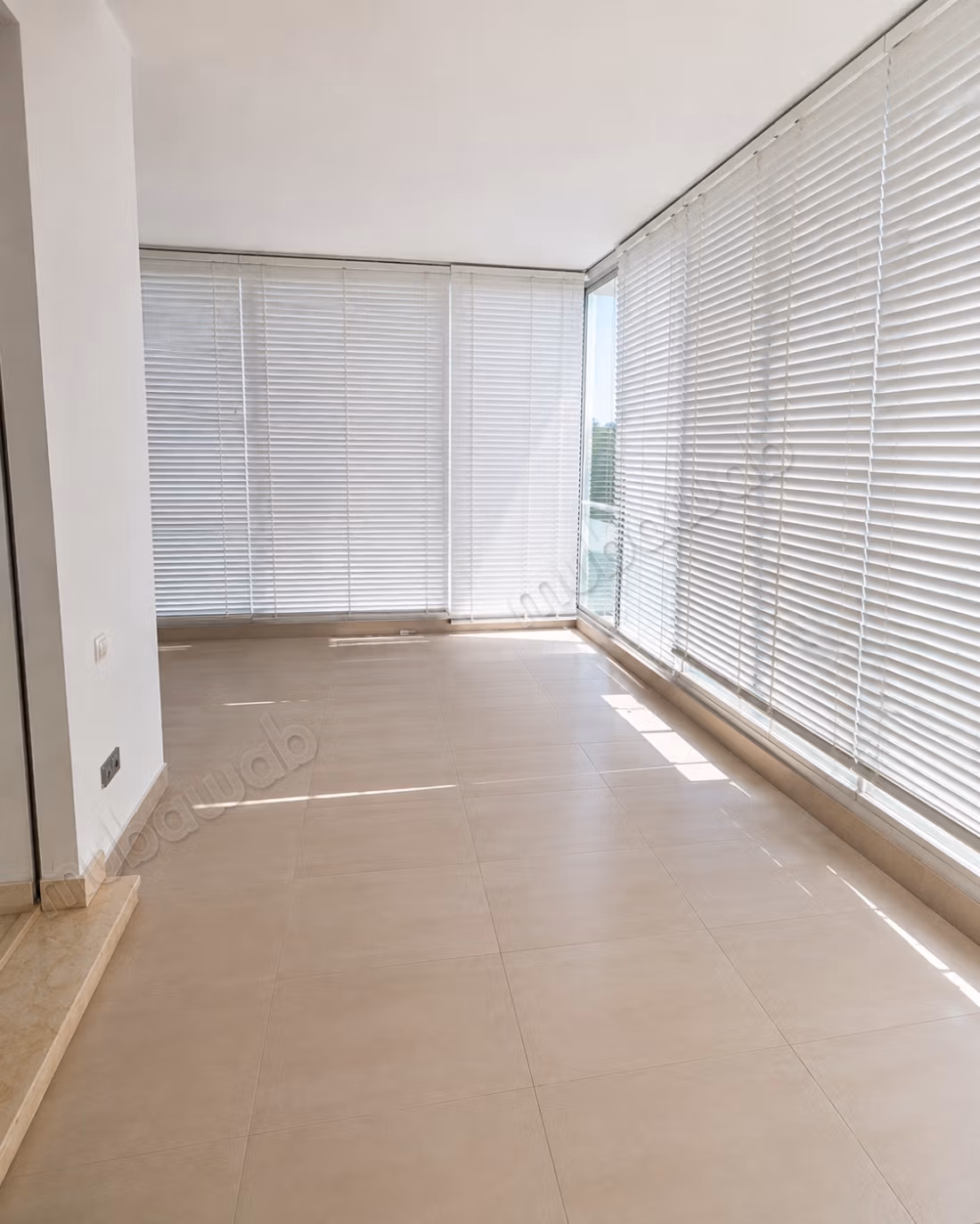 Luxe 4-kamer appartement te huur - Hay Riad