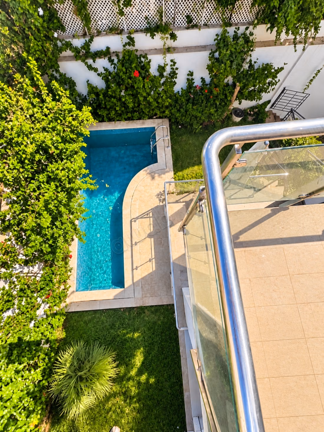 À Louer – Superbe Villa de 400 m² avec Piscine à Hay Riad, Rabat