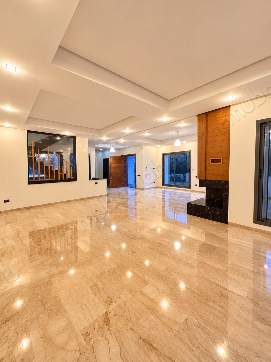 À Louer – Superbe Villa de 400 m² avec Piscine à Hay Riad, Rabat