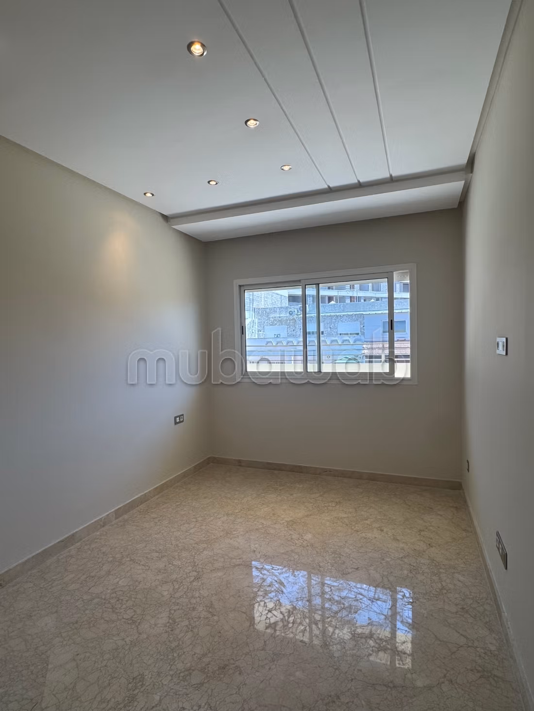 Empty duplex for rent in central Tangier