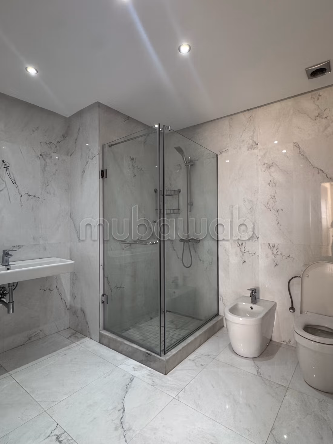 Empty duplex for rent in central Tangier