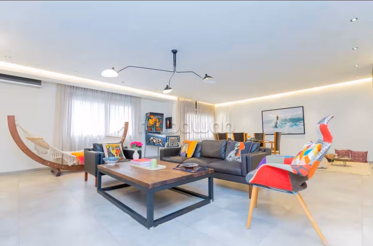 Appartement 210 m² à Maârif — 2