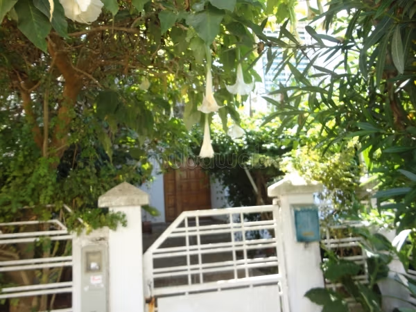 Vente d'un terrain pour villa. 3 façades à Tamesna