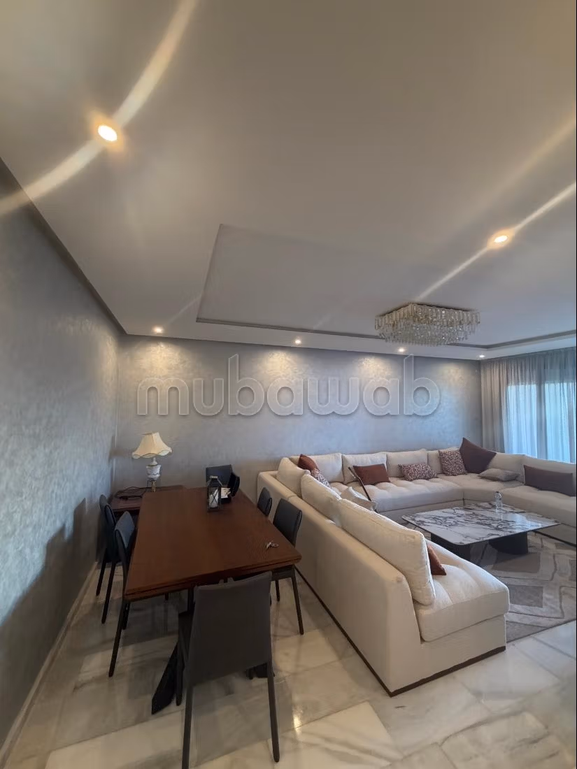Superbe appartement à louer à Riyad. Surface totale 170 m². Service de concierge et climatisation